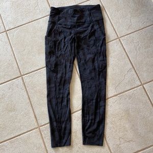 FAST AND FREE TIGHT II 25" REFLECTIVE *NULUX
Incognito Camo Multi Grey